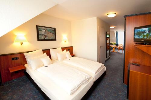 Mitte Hotel | Pet-Friendly Advantage Appartements Hotel with Hot Tub Amenities