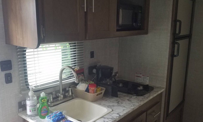 Atlanta House | Pet-Friendly Tinyhouse on Wheels with Spa & Breakfast
