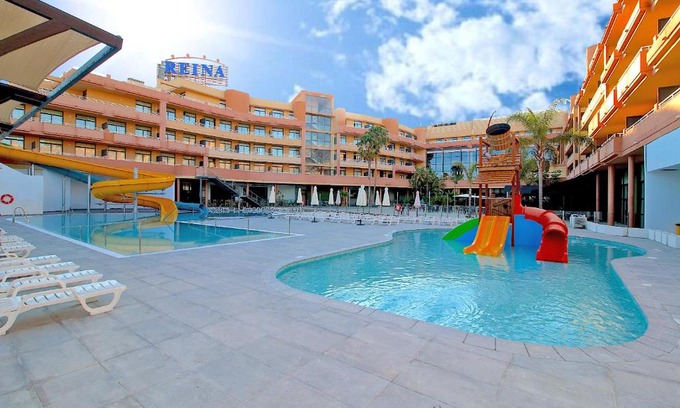 Vera Beach Apartment | Relax at Advise Hotels Reina with Oceanfront Amenities