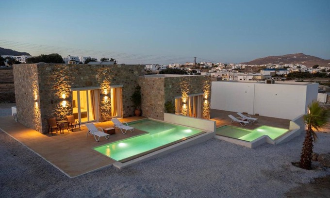 Ano Mera House | Adyton Luxury Suite Mykonos Exclusive Pool Oasis