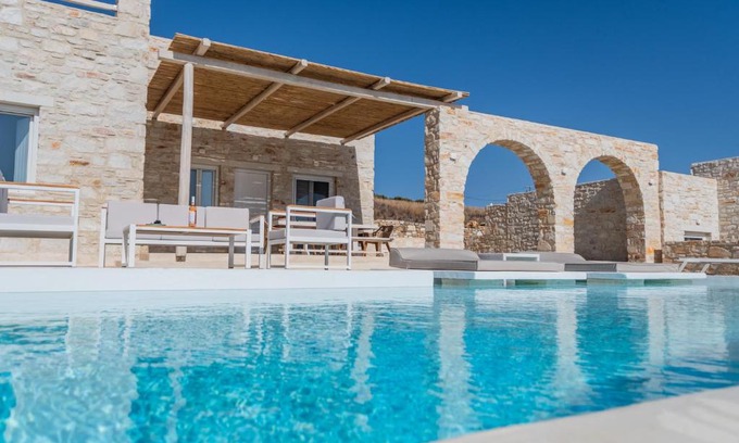 Piso Livadi Villa | Exceptional Aegean Feelings: Oceanfront Pet-Friendly Stay