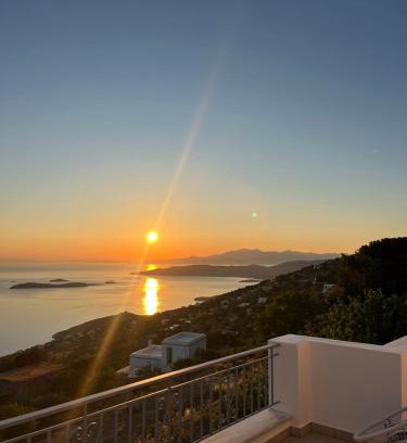 Kato Aprovatou Apartment | Discover Aegean Mirror, Andros - Guest Rated 9.5/10