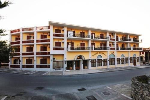 Karlovassi Hotel | Discover Aegeon Hotel: Pet-Friendly Stay with Pool & Spa