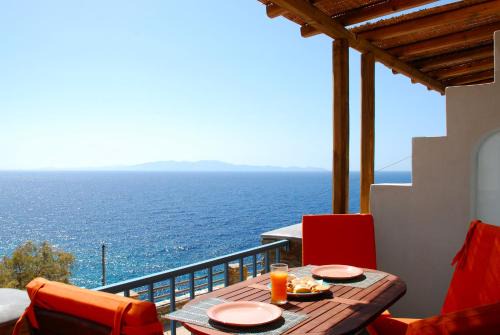 Exomvourgo Apartment | Top-Rated Aelia Mare Apartments - Guests Love It! 9.8/10