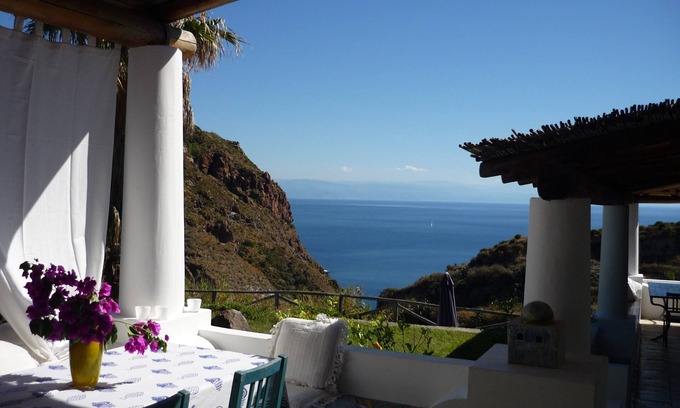 Lipari Villa | Relaxing Villa in Lipari with Private Pool & Ocean Views