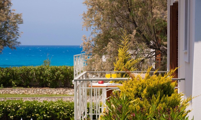Agios Ioannis Villa | Unforgettable Aeriko-Ammos Beachfront Villa with Pool