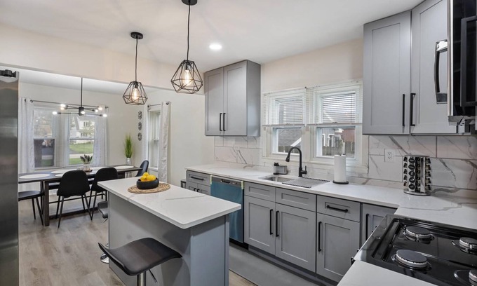 Wood Dale House | Pet-Friendly AeroStay Retreat: A Family Getaway Awaits