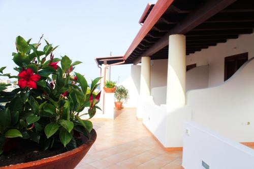 Lipari Historic Centre House | Discover a Child-Friendly Retreat at Affittacamere A f r o d i t e