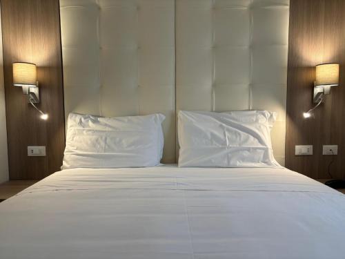 Foce House | Guest Favorite: Affittacamere Boccascena with Hot Tub & Breakfast