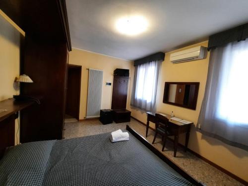 Borso del Grappa Bed & Breakfast | Discover Comfort at Osteria Canal 1803 with Breakfast Included