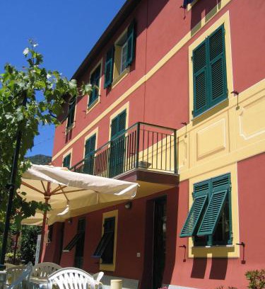 Zoagli House | Top-Rated Affittacamere Cerisola 2003: Family & Pet Friendly