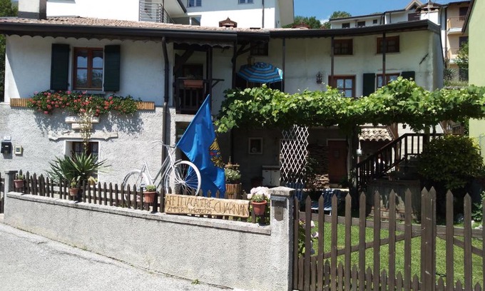 Montenars House | Pet-Friendly Stay at Affittacamere Cuarnan | 10/10 Rating