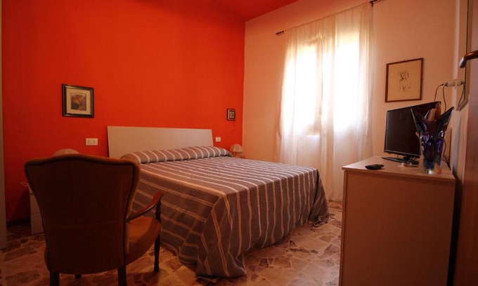 Sampieri House | Family-Friendly Stay at Affittacamere Da Giorgia