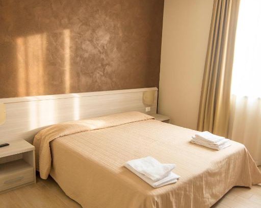 Brugnato House | Oceanfront Relaxation at Affittacamere Dell'Autista