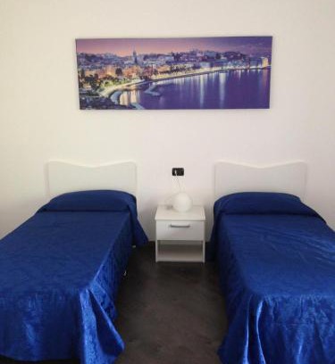Ranica House | Derby Retreat: Guest Rated 9/10 with Hot Tub & Dining