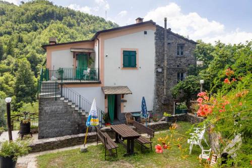 Borzonasca House | Guest-Rated Affittacamere La Quiete: Pet-Friendly Escape