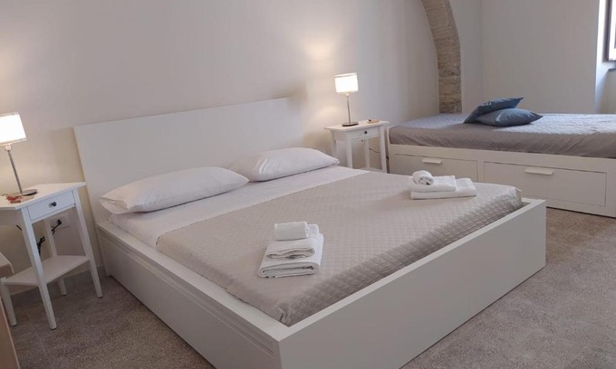 Biccari Apartment | Pet-Friendly Retreat at Affittacamere La Torre
