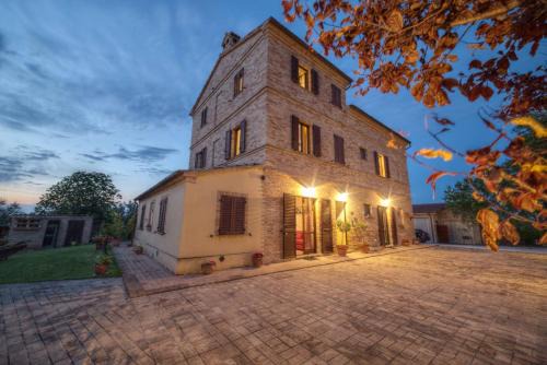 Montefano Bed & Breakfast | Guest Rated 9.3: Family-Friendly Stay at B&B Le Rose