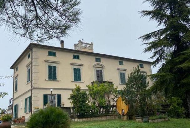Crespina Villa | Kid-Friendly Getaway at Villa Porquier - Perfect Family Retreat