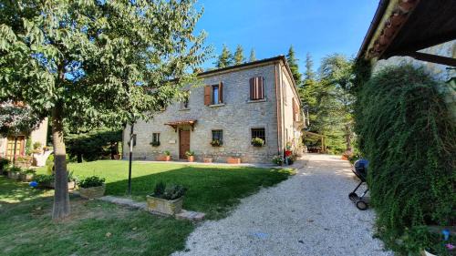 Dovadola Bed & Breakfast | Pet-Friendly Retreat at Affittacamere Villa Molinello