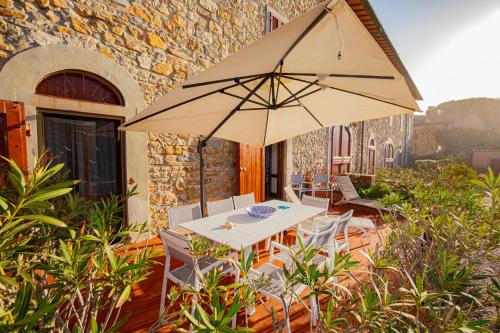 Fonte Blanda Apartment | Discover Affitti Brevi Toscana: Oceanfront Retreat Near Beach