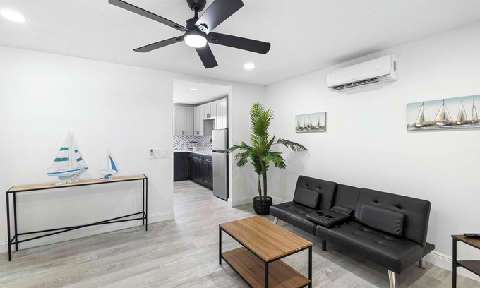 Oviedo House | Affordable 1BR Near UCF Pet-Friendly + Save 32%