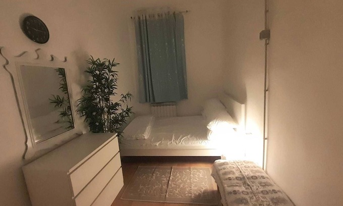 Mestre Apartment | Convenient Stay Just Steps from Bus Stop with Spa Access