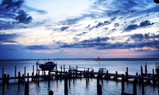 Beach Haven Condo | Budget-Friendly Bayfront Condo with Pool in Beach Haven
