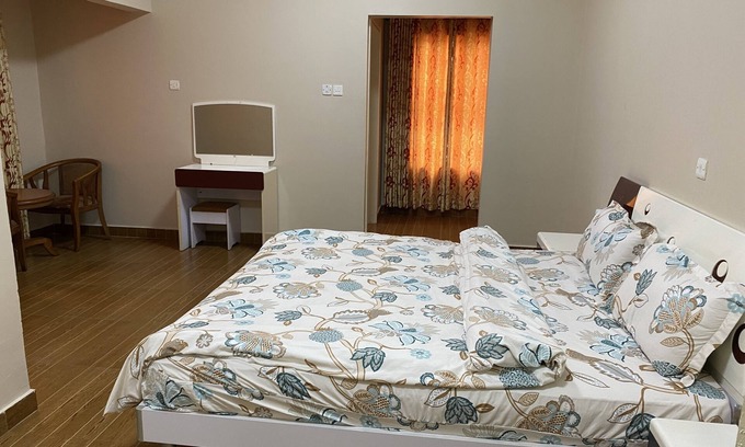 Dzorwulu Apartment | Budget-Friendly Stay with Pool and Child-Friendly Amenities