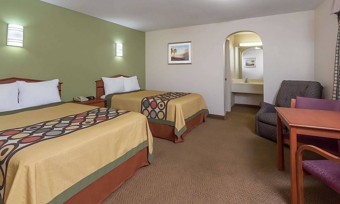 Austin Ave. Hotel | Affordable Stay in Waco Near Popular Event Venues