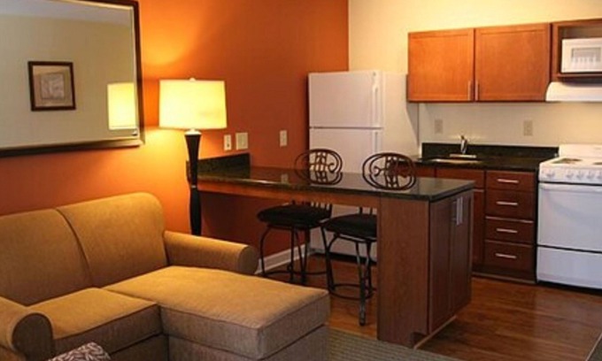 Westover Hotel | Budget-Friendly Suites in Fayetteville with Family Amenities