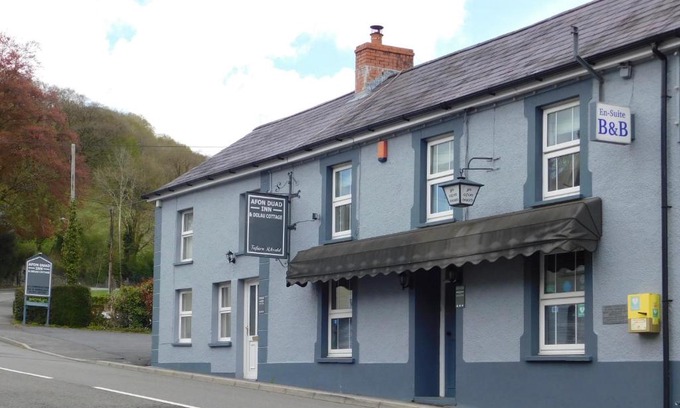 Cwmduad Hotel | Discover Afon Duad Inn & Dolau Cottage: Rated 9/10 Stay