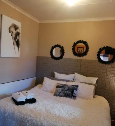 Stilfontein House | Discover African Elephant's Den: Pet-Friendly & Pool Access