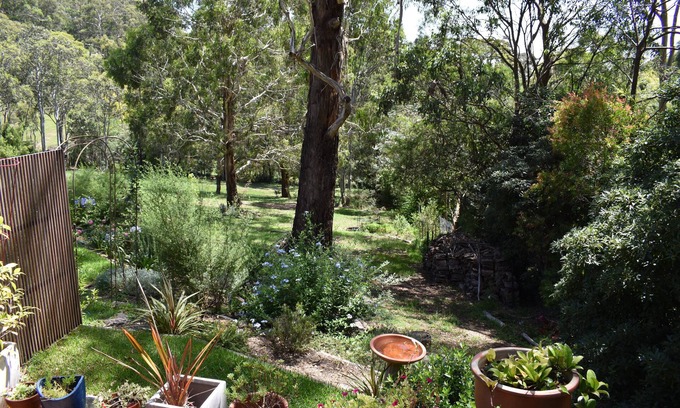 Mittagong Bed & Breakfast | Relax Among the Gumtrees: 10/10 Rated Family Retreat