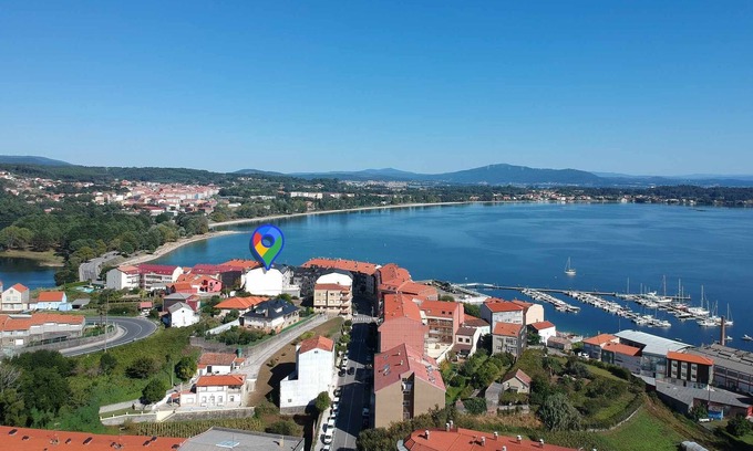Boiro Apartment | Cozy AG Apartment Mar do Barbanza II, Steps from the Beach