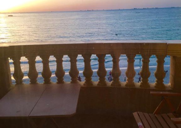 Ad-Dukhaylah Apartment | Idyllic Agami Apartment with Private Beach and Ocean Views