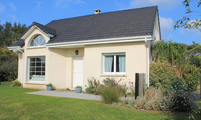 Saint-Leonard House | Family-Friendly Agapanthe - ST Leonard Awaits You