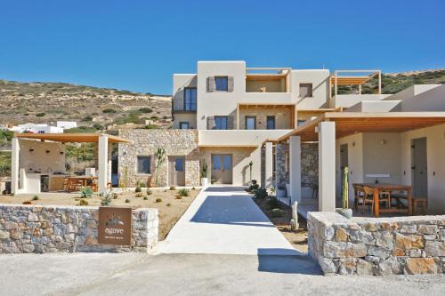 Donoussa Hotel | Indulge in Agave Donousa Suites - 4-Star Perfection