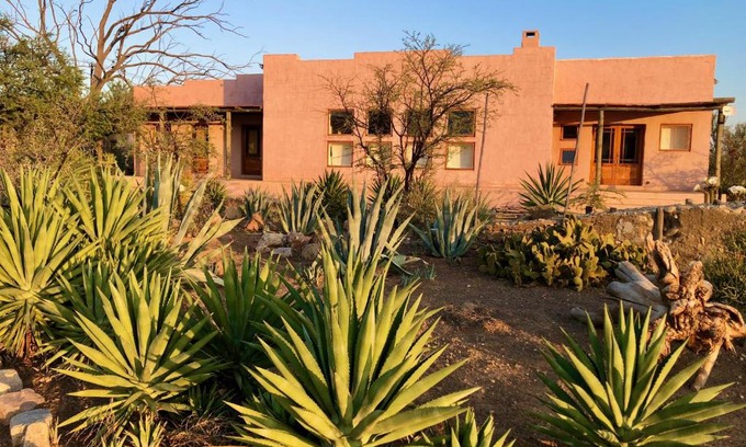 Prince Albert House | Cozy AGAVE HOUSE: Pet-Friendly Retreat with Pool Access