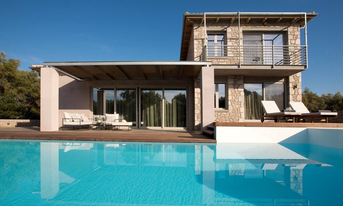 Agios Ioannis Villa | Exclusive Agrikies Villas: Private Pool & Perfect Rating