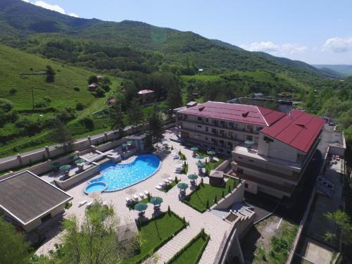 Arzakan Hotel | Discover Aghveran Ararat Resort: 4-Star Family-Friendly Escape