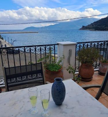 Agia Efimia Apartment | Agia Effimia RIVIERA APPARTMENT