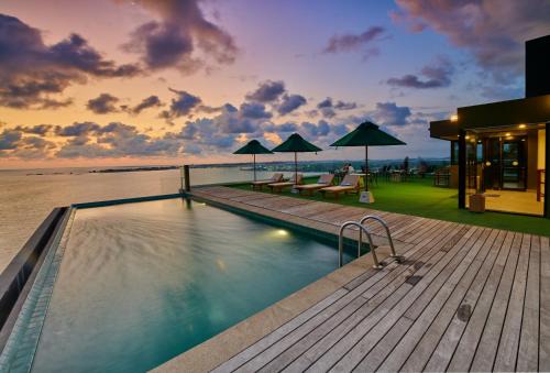 Rumassala Hotel | Relax at Agnus Unawatuna: Oceanfront Retreat with Spa