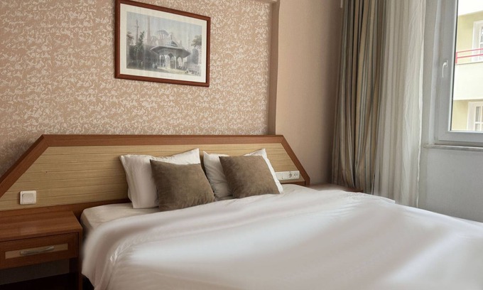 Alanya Apartment | Cozy AGORA APART OTEL: Pet-Friendly with Pool & Restaurant