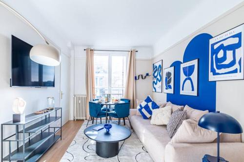 Neuilly-sur-Seine Apartment | Cozy Apartment Near the Capital with Child-Friendly Amenities