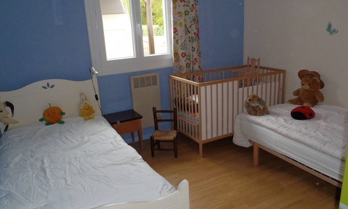 Ousse House | Relaxing Country House with Pool - Family Friendly Retreat