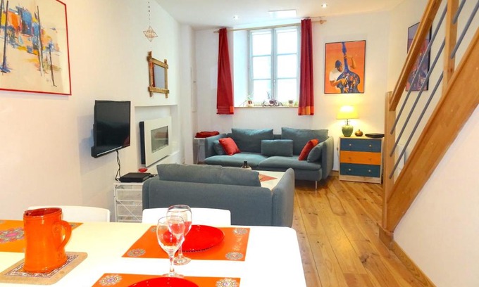Foix House | Historic Foix House with Garage - Guest Rated 9.7/10
