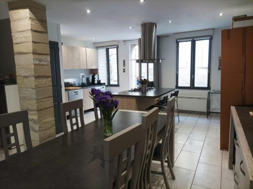 Loudun Apartment | Comfortable City Home - Perfect for Families and Pets