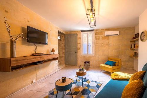 Fourques House | Delightful Agréable Maison in the Heart of the City