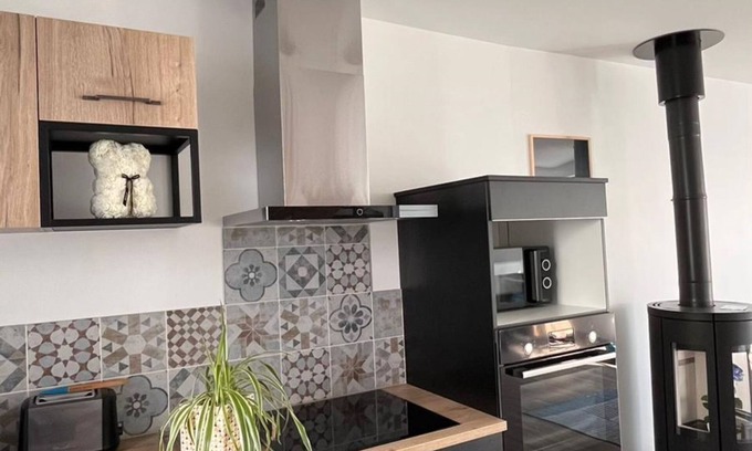 Loire-Atlantique House | Cozy Maison Pornic for 6 in Goumalon, Near Beaches